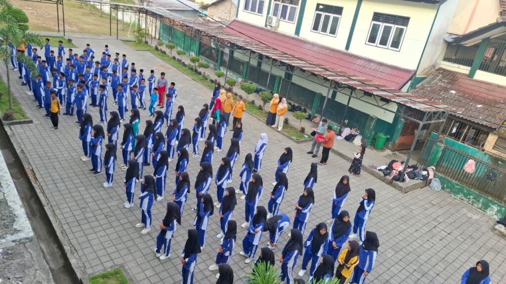 Mulai Hari Ini, MTsN 2 Lobar Gelar Masa Ta’aruf Murid Madrasah Selama Lima Hari 2 IMG 20260712 WA0014