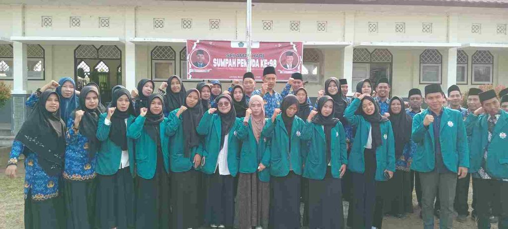 Datang untuk Belajar, Pulang Membawa Kenangan: MTsN 2 Lobar Resmi Lepas Mahasiswa PPL UIN Mataram 1 IMG 20261028 WA0005